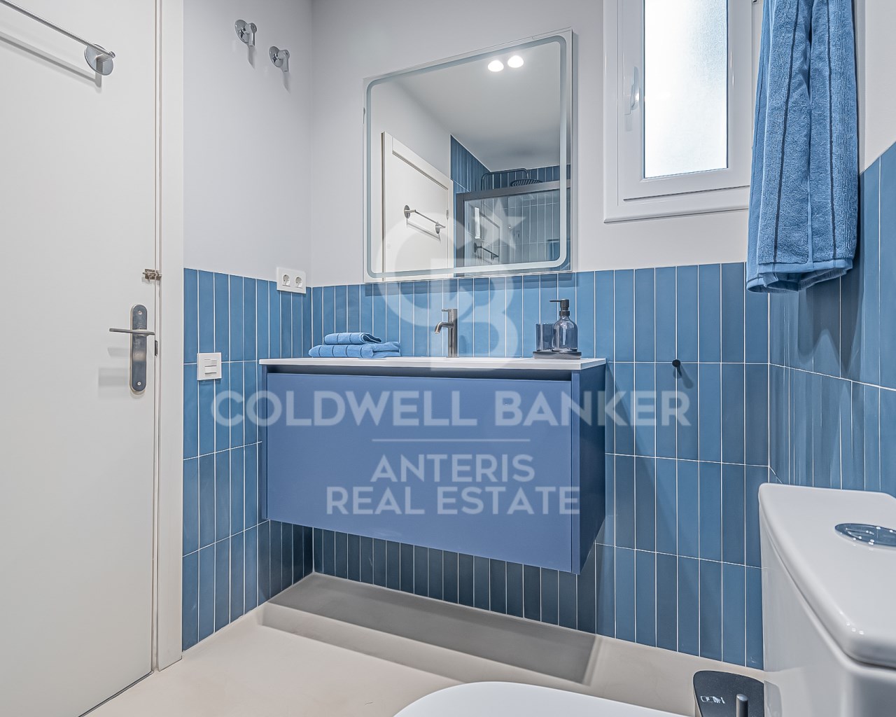 Barcelona, Catalonia, ES, 3 Bedrooms Bedrooms, ,2 BathroomsBathrooms,Residential,For Sale,1827864