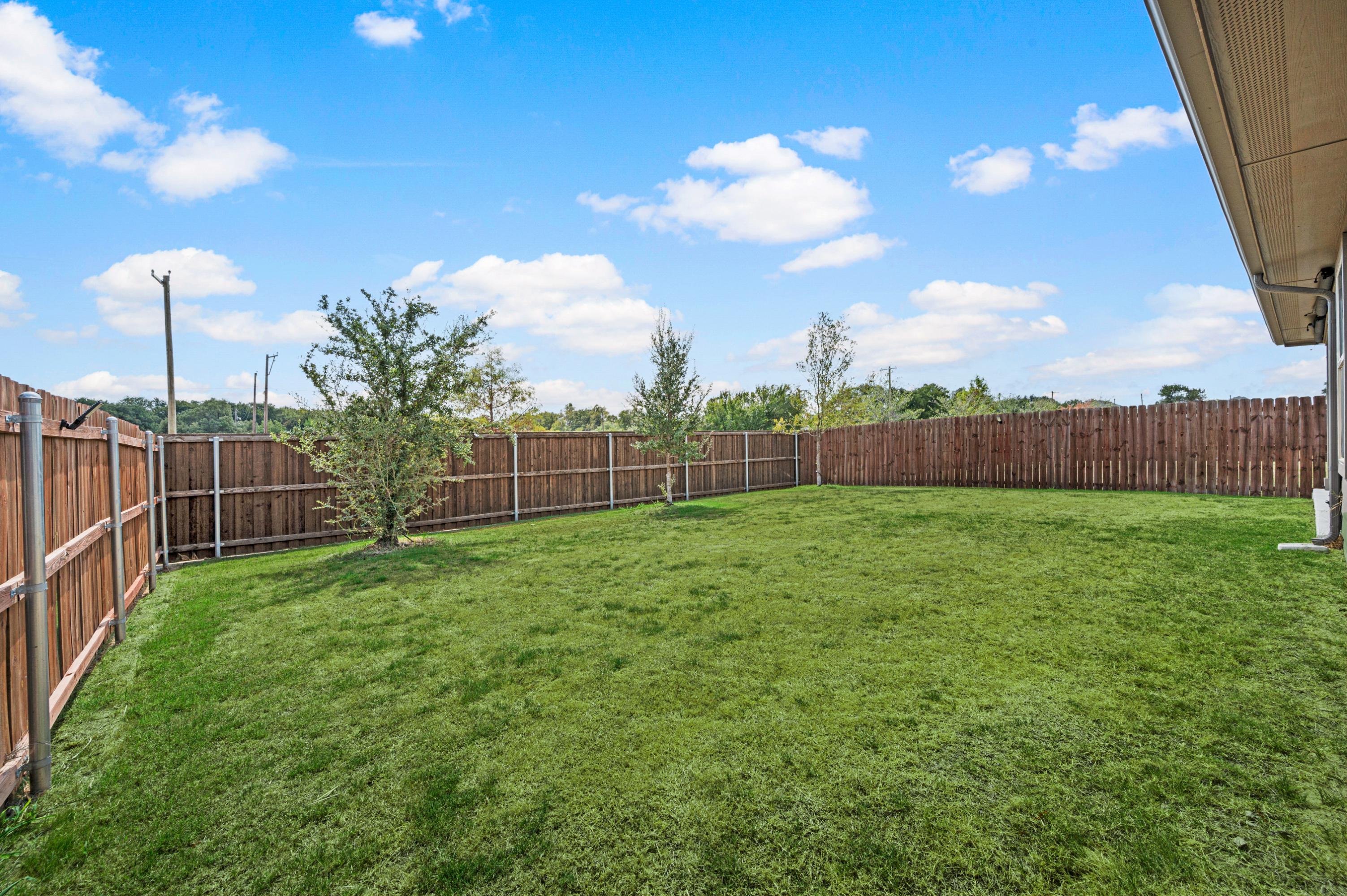 320 Sculptors Crossing, Springtown, TX, 76082 - 物件實景