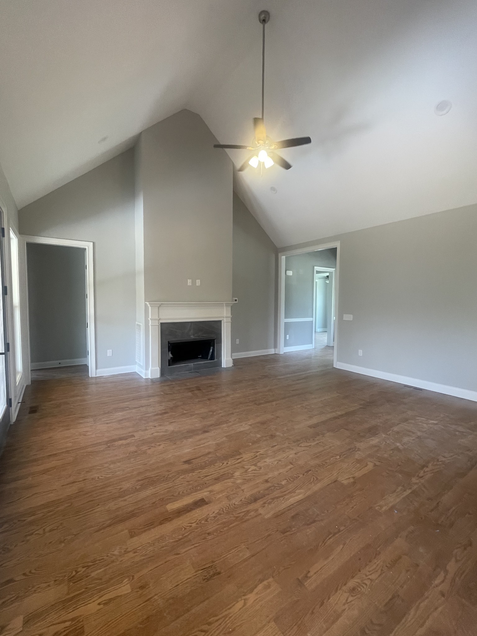 Winchester, Tennessee, 37398, United States, 3 Bedrooms Bedrooms, ,4 BathroomsBathrooms,Residential,For Sale,1928177
