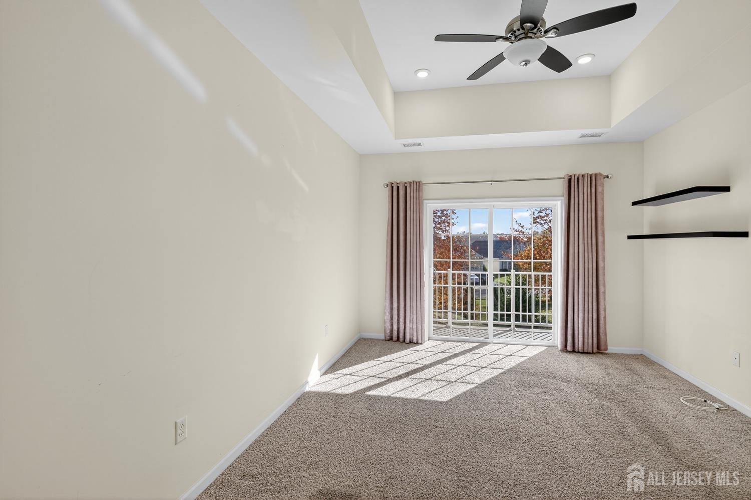 Sayreville, New Jersey, 08859, United States, 2 Bedrooms Bedrooms, ,3 BathroomsBathrooms,Residential,For Sale,1989684