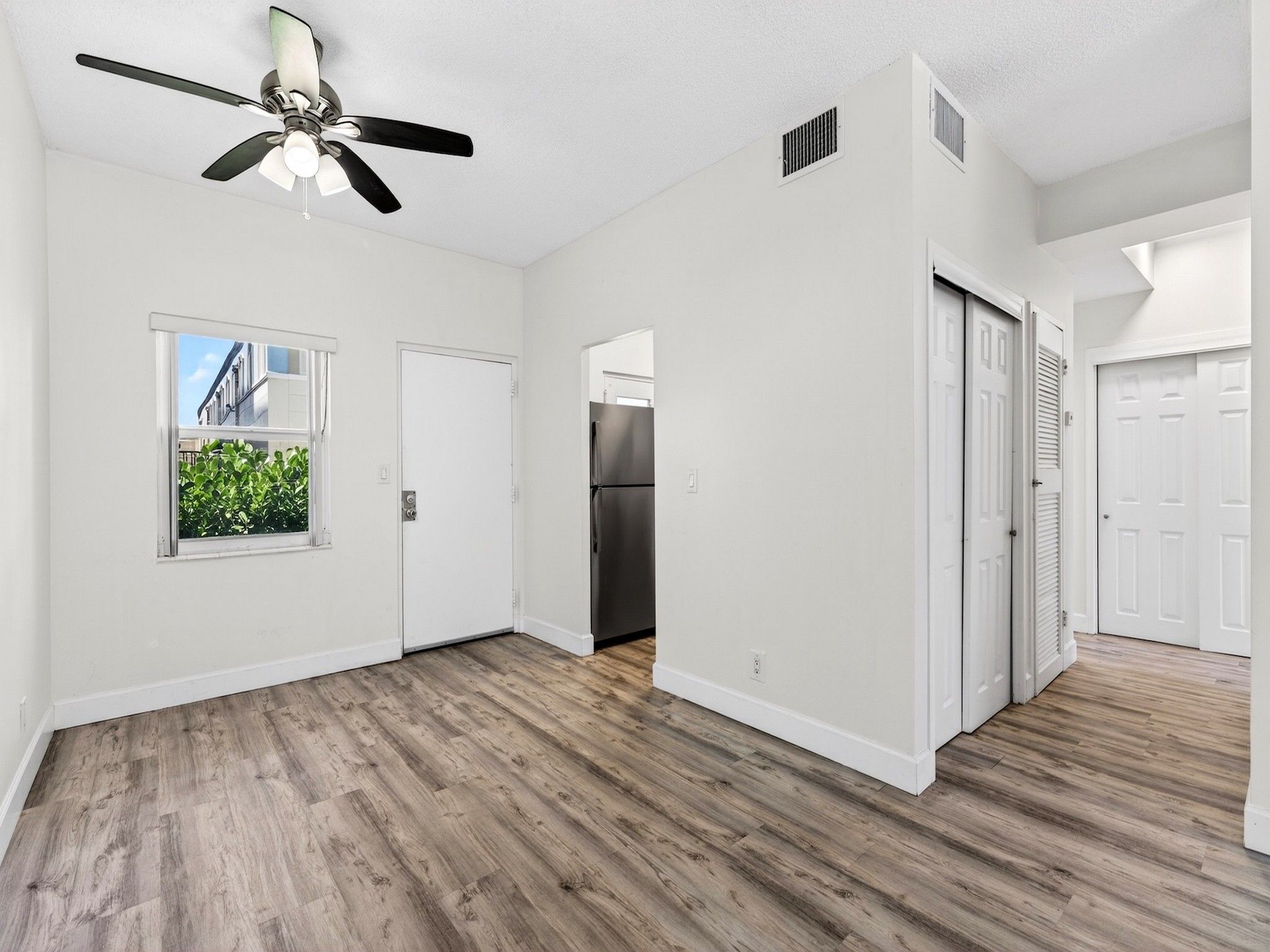  2555 NE 11th Street, Fort Lauderdale, FL, 33304 - 物件實景