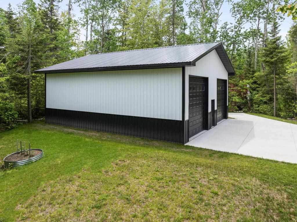Cheboygan, Michigan, 49721, United States, 2 Bedrooms Bedrooms, ,1 BathroomBathrooms,Residential,For Sale,1856011