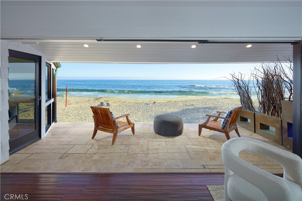 Laguna Beach, California, 92651, United States, 8 Bedrooms Bedrooms, ,8 BathroomsBathrooms,Residential,For Sale,1993207