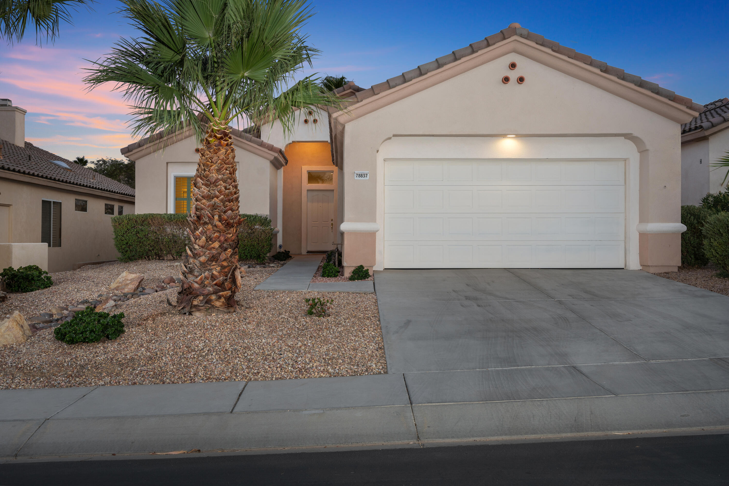 Palm Desert, California, 92211, United States, 2 Bedrooms Bedrooms, ,2 BathroomsBathrooms,Residential,For Sale,1874848