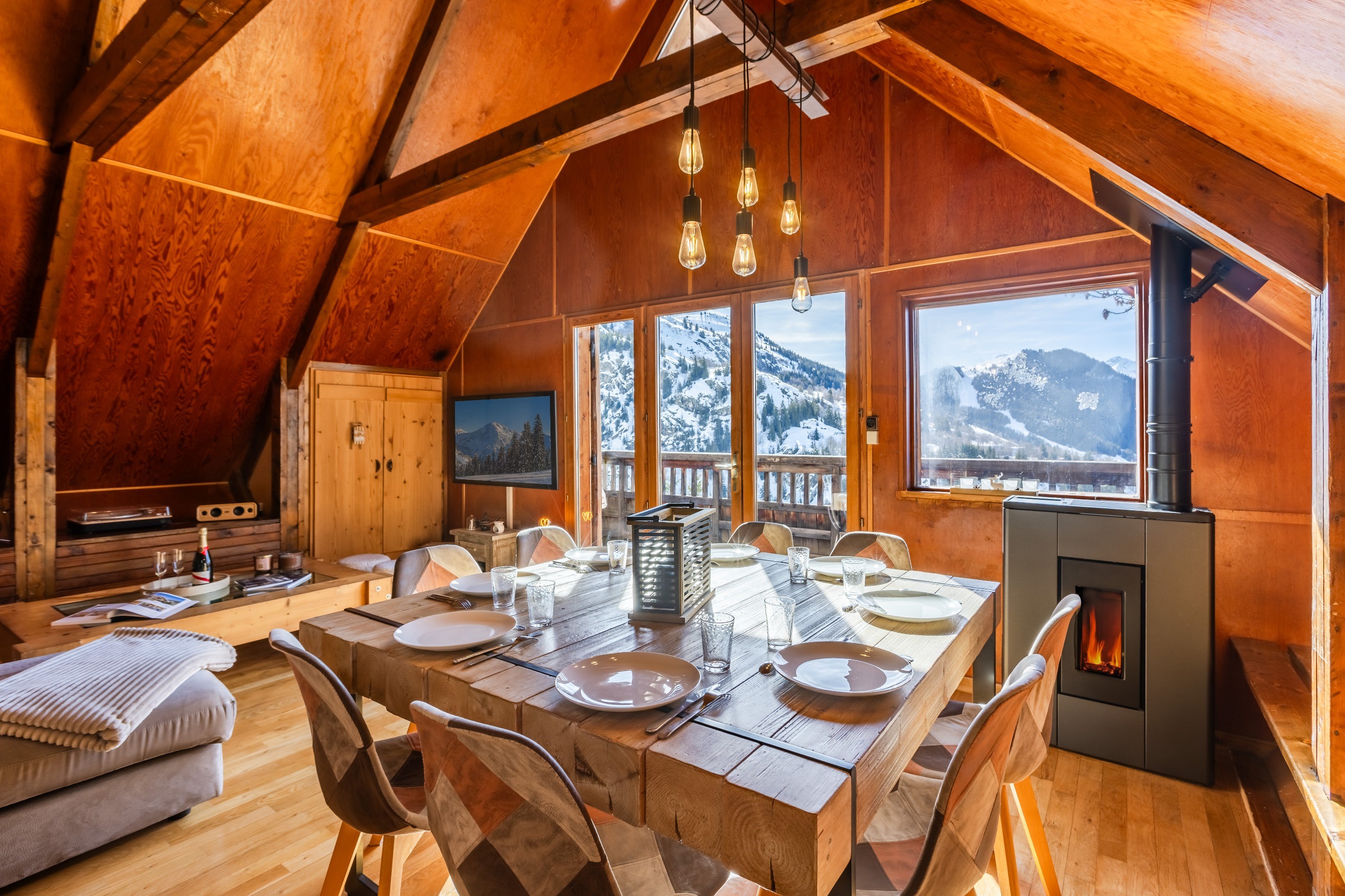 Chalet Maronne - Close to the slopes of Alpe d
