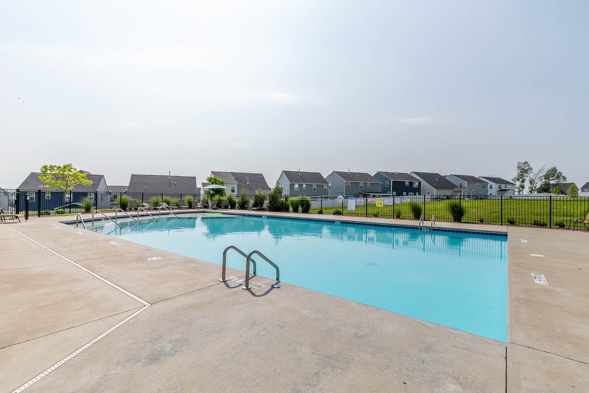 Smyrna, Tennessee, 37167, United States, 5 Bedrooms Bedrooms, ,4 BathroomsBathrooms,Residential,For Sale,1848670