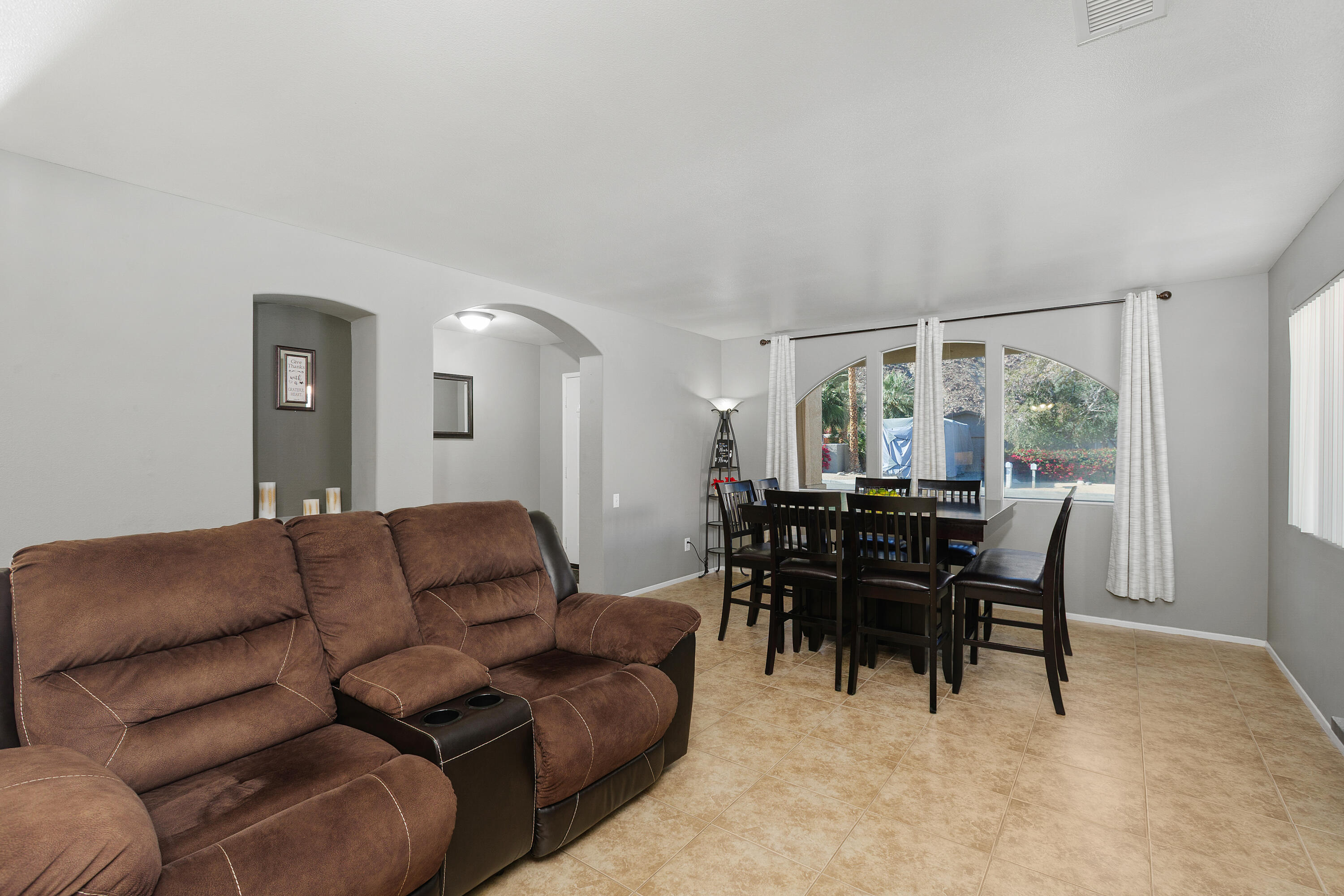 La Quinta, California, 92253, United States, 4 Bedrooms Bedrooms, ,2 BathroomsBathrooms,Residential,For Sale,2003010