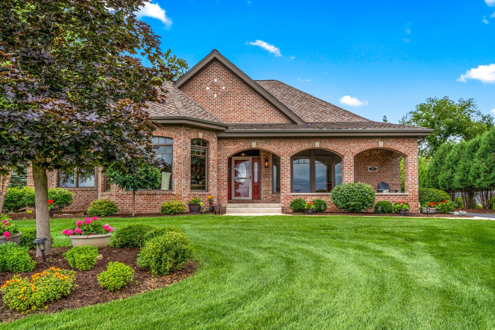 Lac La Belle, Wisconsin, 53066, United States, 4 Bedrooms Bedrooms, ,4 BathroomsBathrooms,Residential,For Sale,1901123