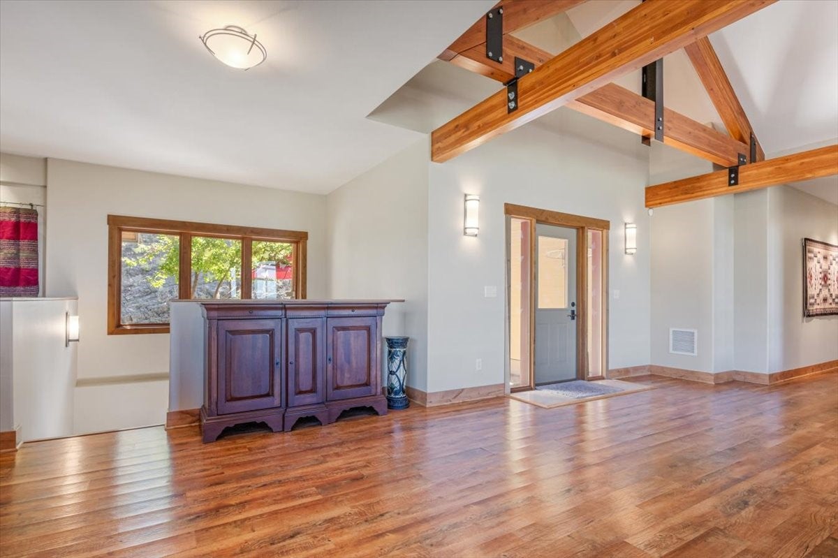 Clancy, Montana, 59634, United States, 6 Bedrooms Bedrooms, ,5 BathroomsBathrooms,Residential,For Sale,1873825
