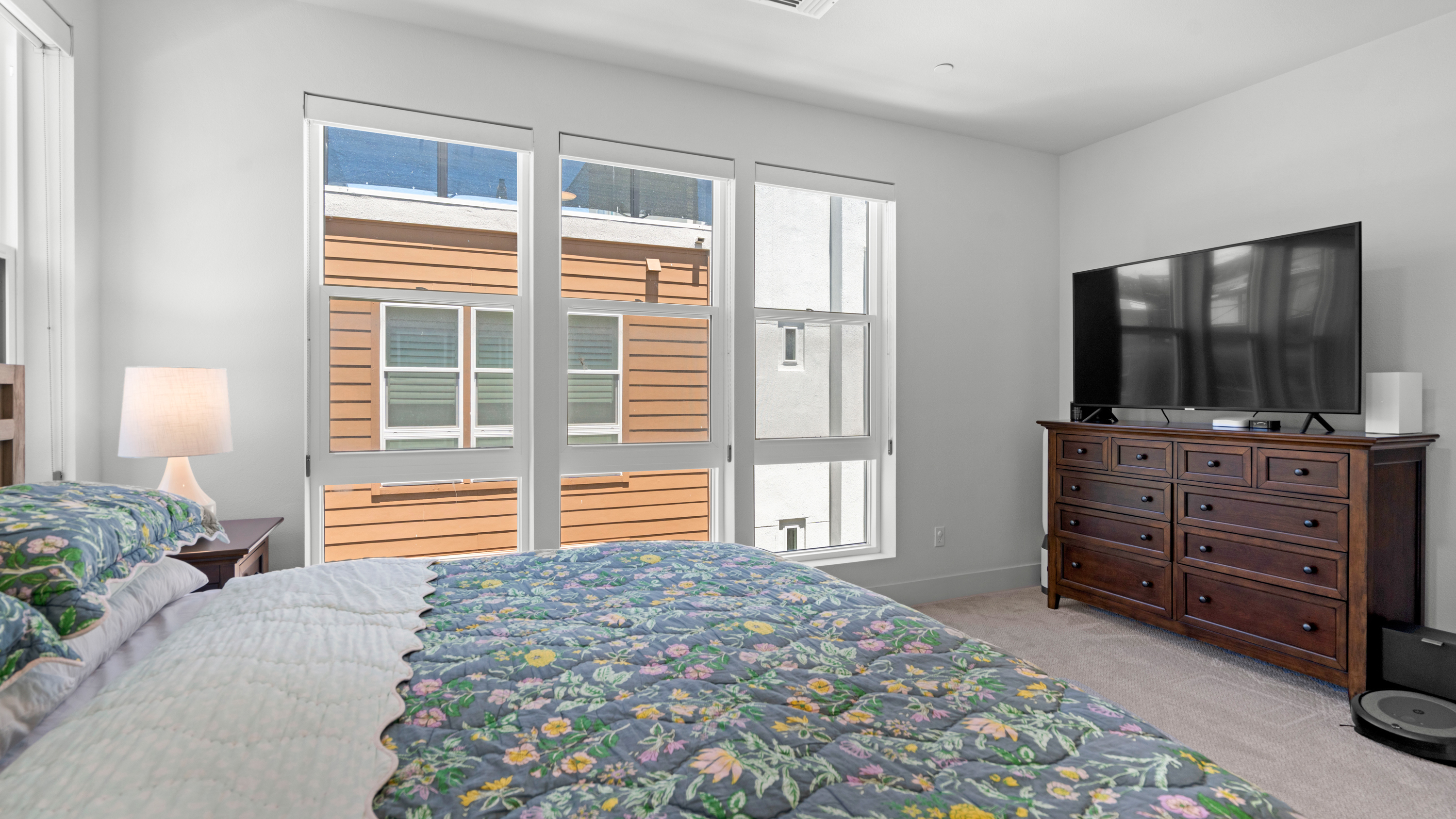  Modern Townhome in Novato - 物件實景