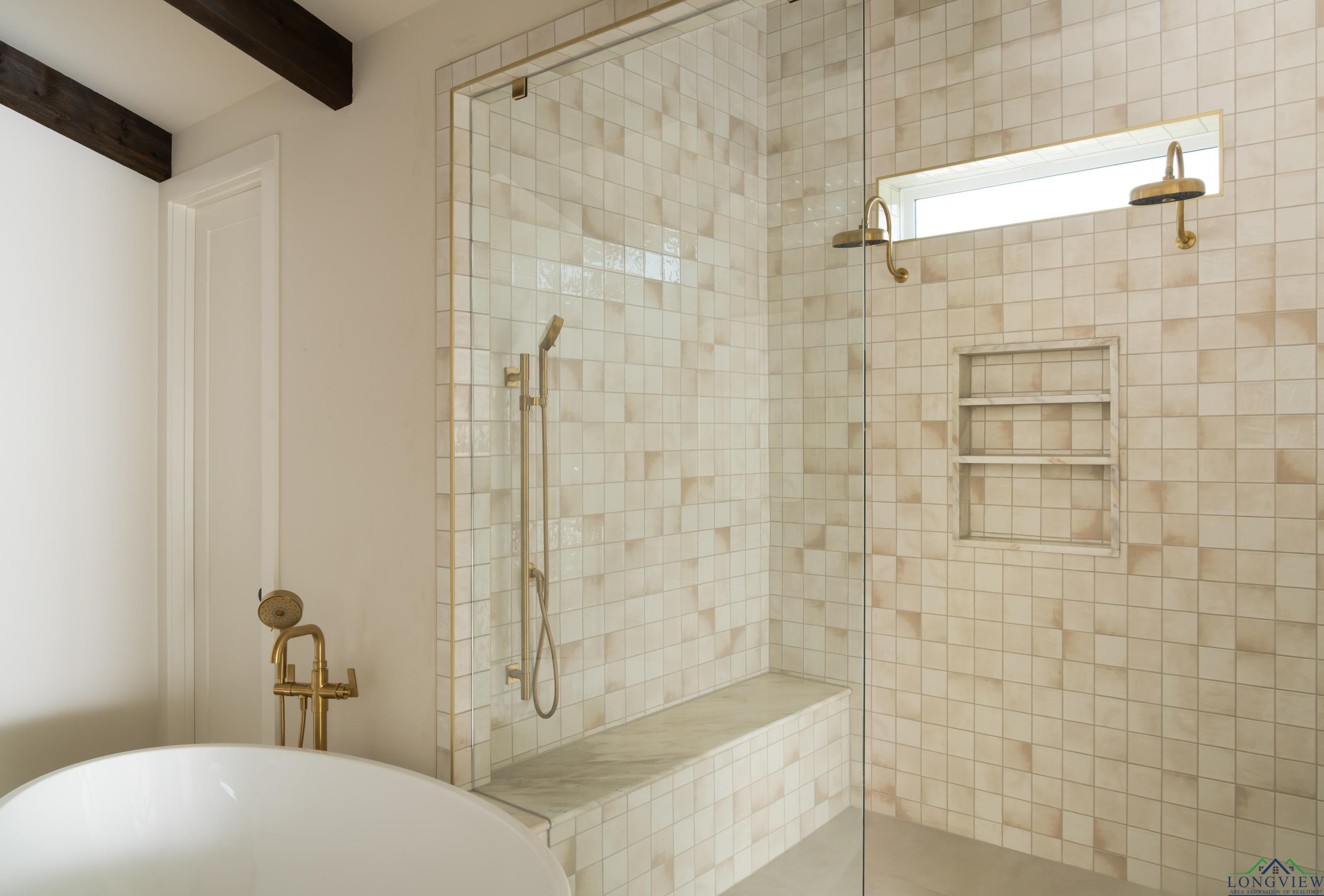 Tatum, Texas, 75691, United States, 4 Bedrooms Bedrooms, ,3 BathroomsBathrooms,Residential,For Sale,1993478