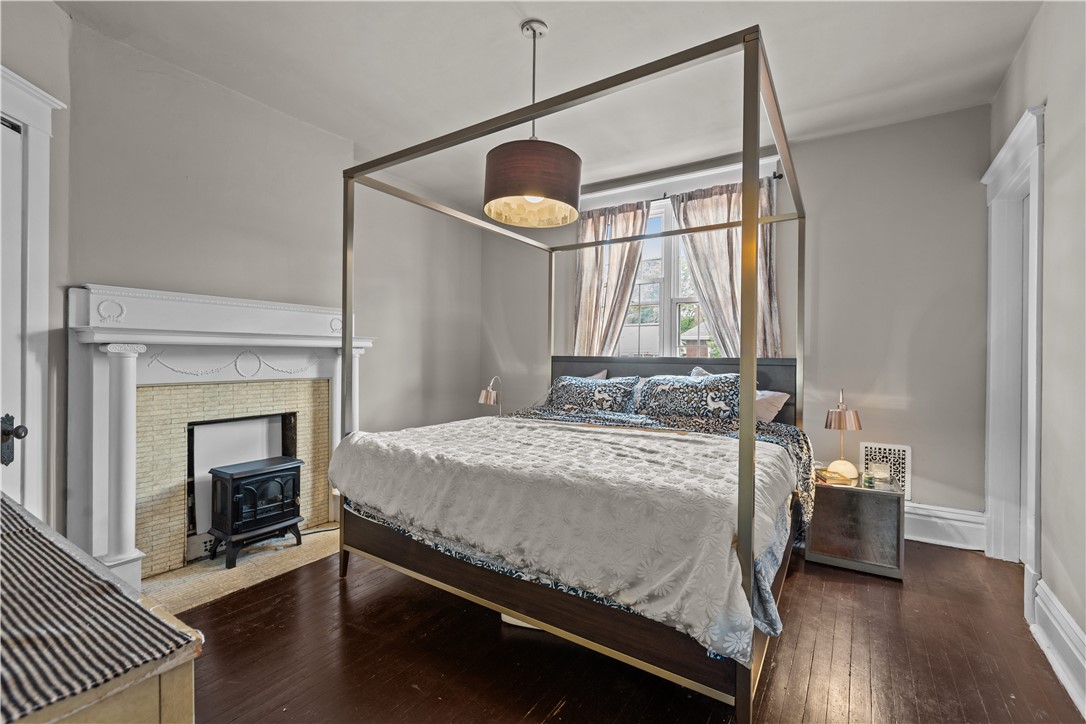 Point Breeze, Pennsylvania, 15206, United States, 6 Bedrooms Bedrooms, ,4 BathroomsBathrooms,Residential,For Sale,1828152
