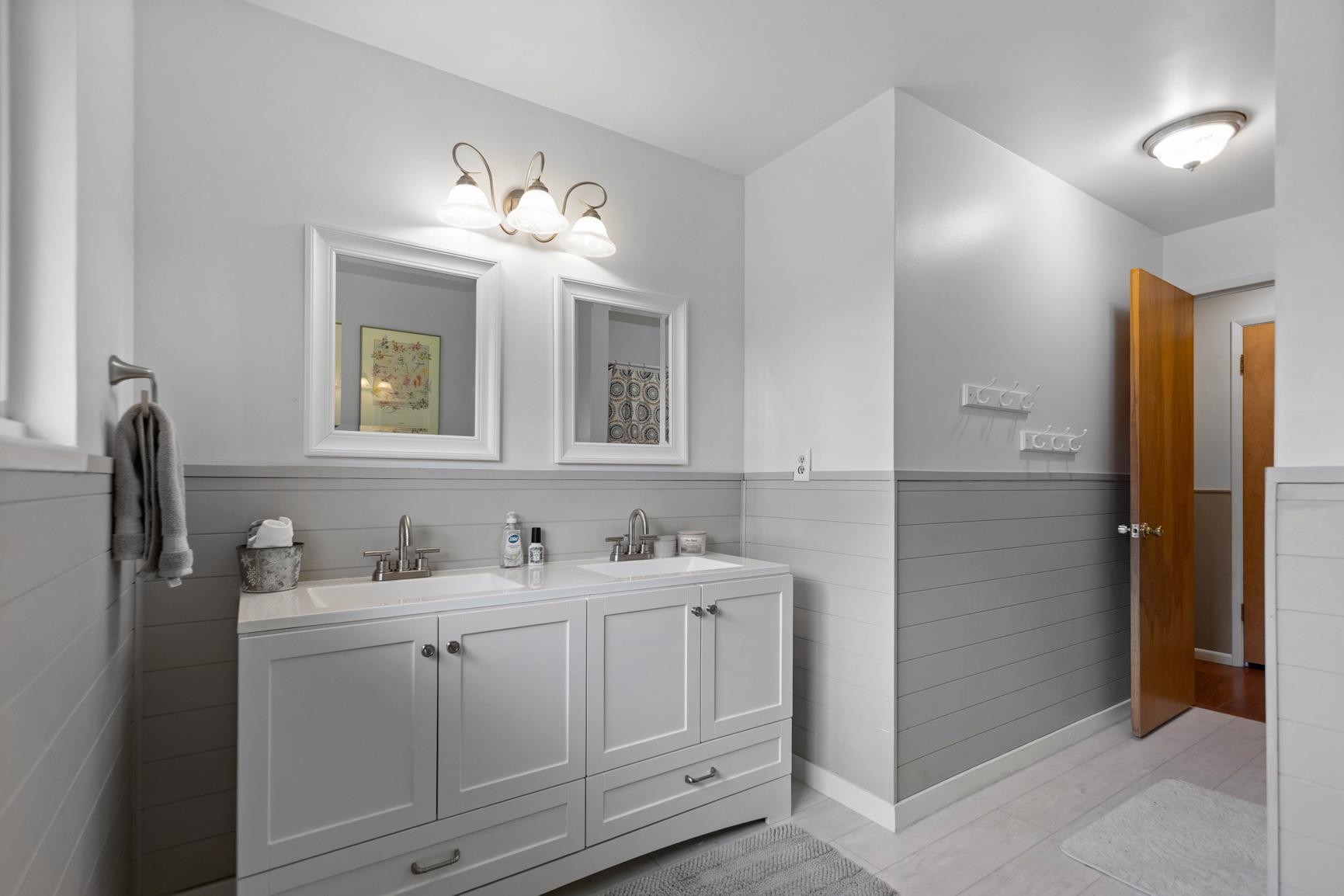 Spokane, Washington, 99218, United States, 4 Bedrooms Bedrooms, ,4 BathroomsBathrooms,Residential,For Sale,1828122