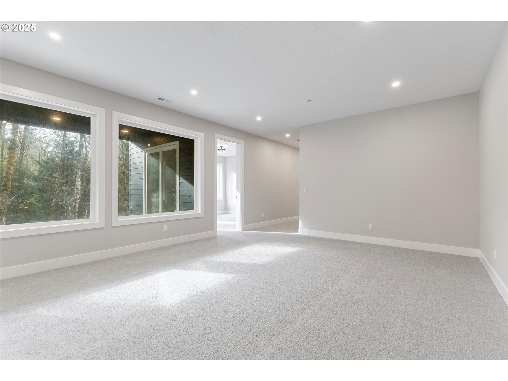 CannonBeach, Oregon, 97110, United States, 4 Bedrooms Bedrooms, ,4 BathroomsBathrooms,Residential,For Sale,2003076