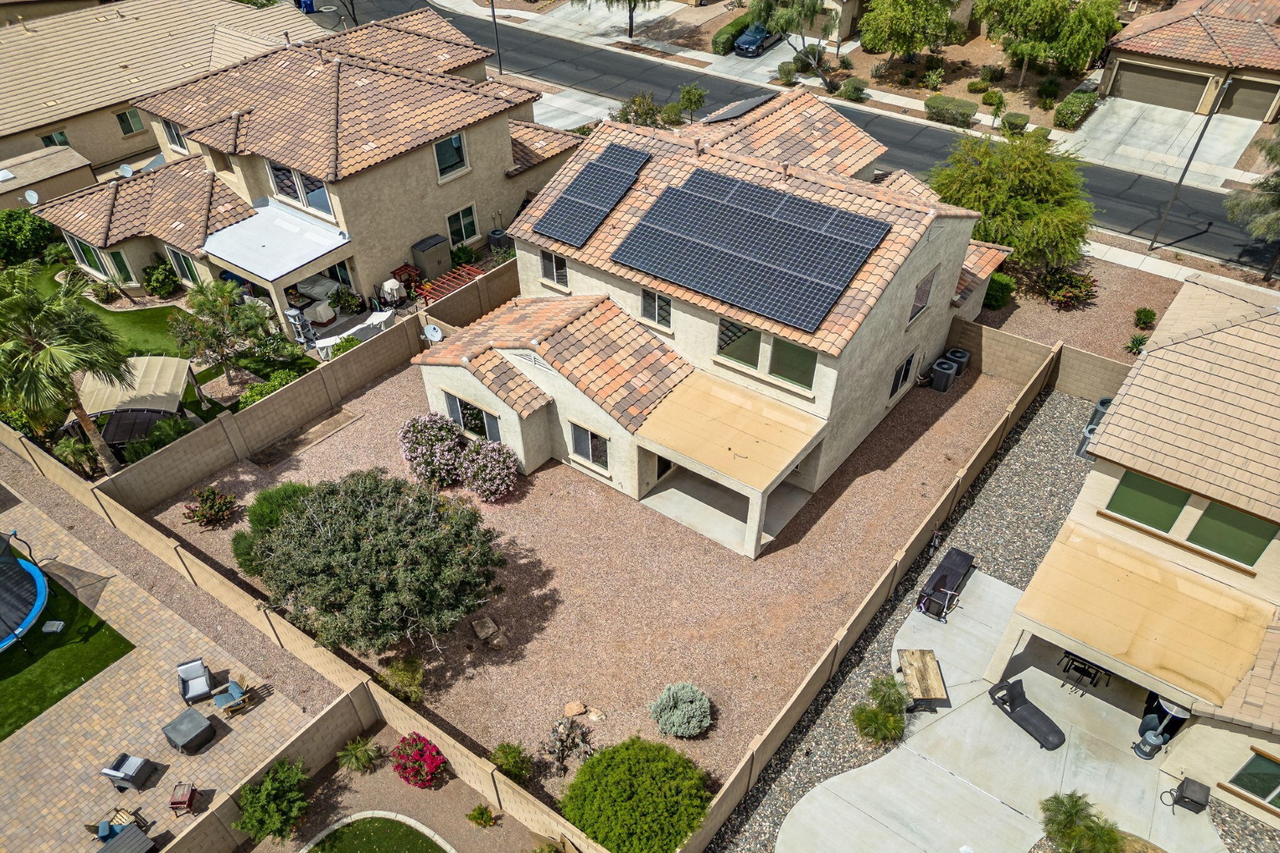  17543 W Buckhorn Trail  Surprise, AZ - 物件實景