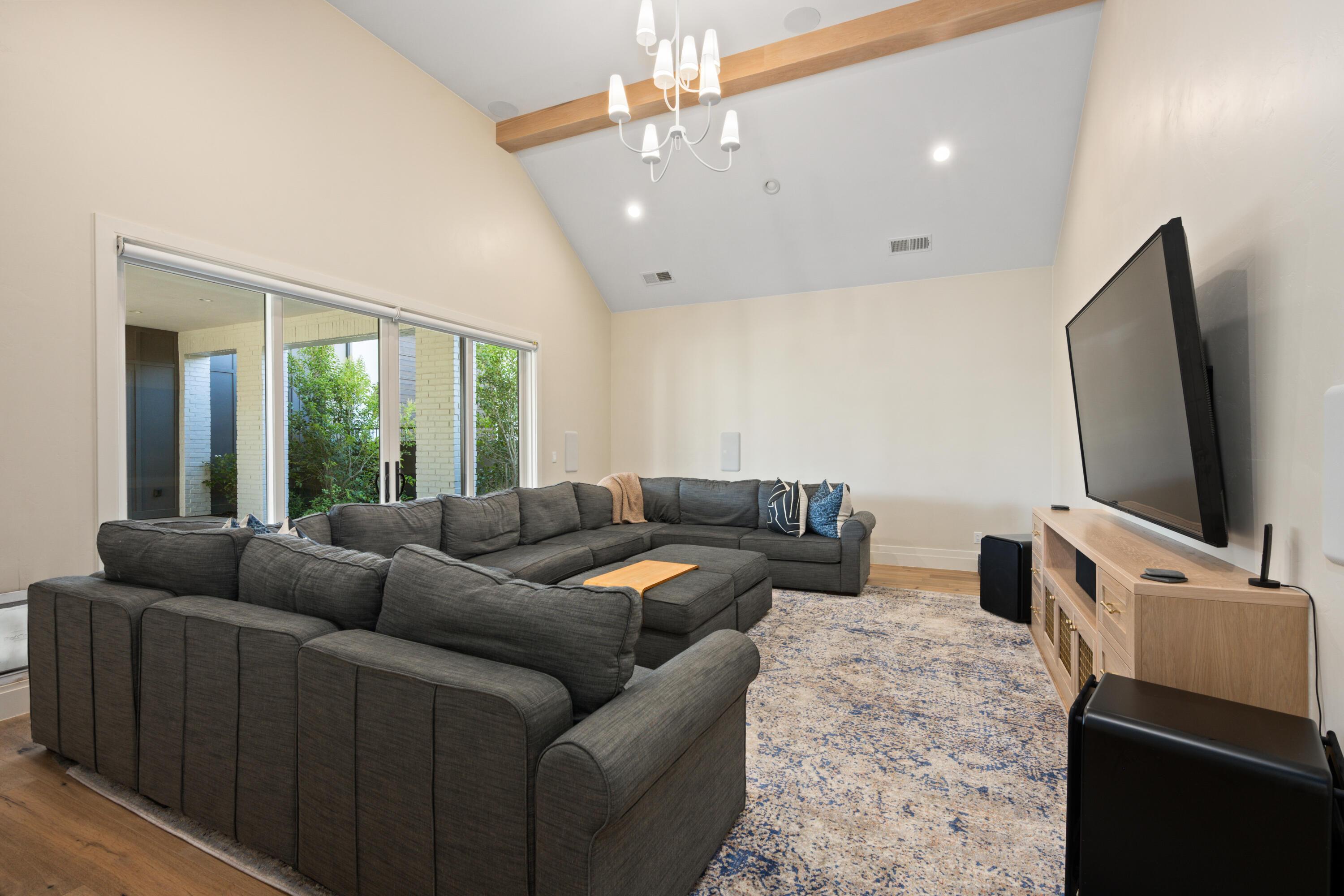 Washington, Utah, 84780, United States, 5 Bedrooms Bedrooms, ,6 BathroomsBathrooms,Residential,For Sale,1981729