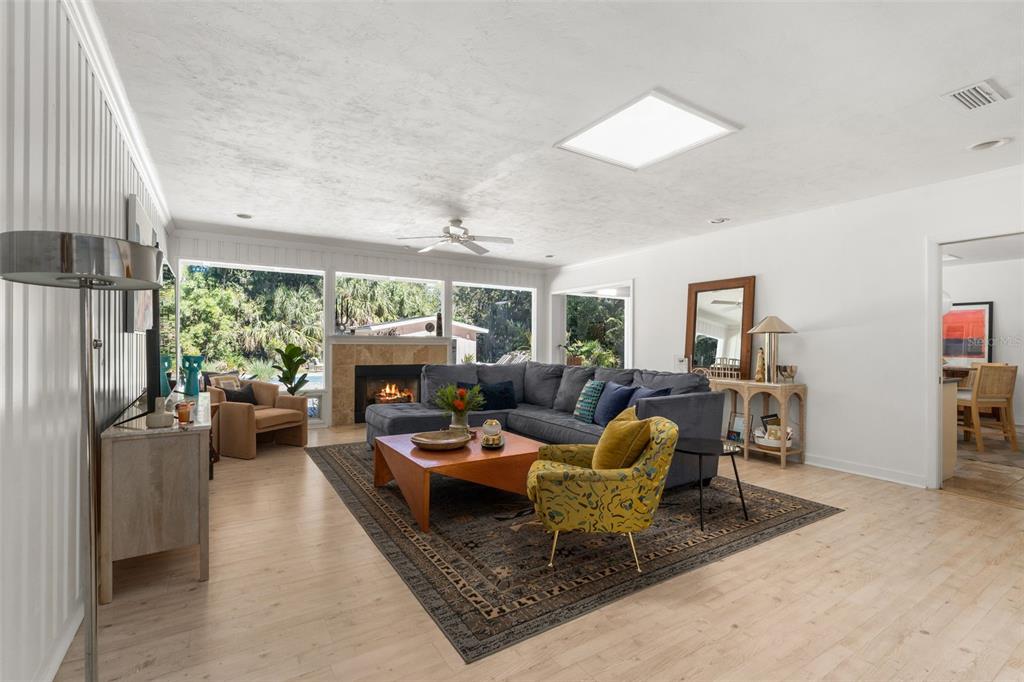 Gainesville, Florida, 32605, United States, 4 Bedrooms Bedrooms, ,3 BathroomsBathrooms,Residential,For Sale,1989463