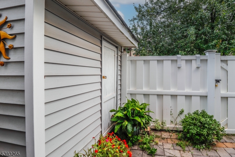 Sayreville Boro, New Jersey, 08859, United States, 2 Bedrooms Bedrooms, ,3 BathroomsBathrooms,Residential,For Sale,1962981