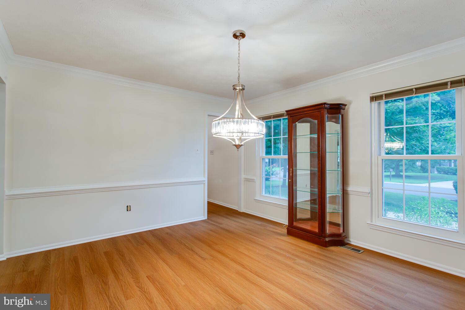 Waldorf, Maryland, 20603, United States, 4 Bedrooms Bedrooms, ,3 BathroomsBathrooms,Residential,For Sale,1942572