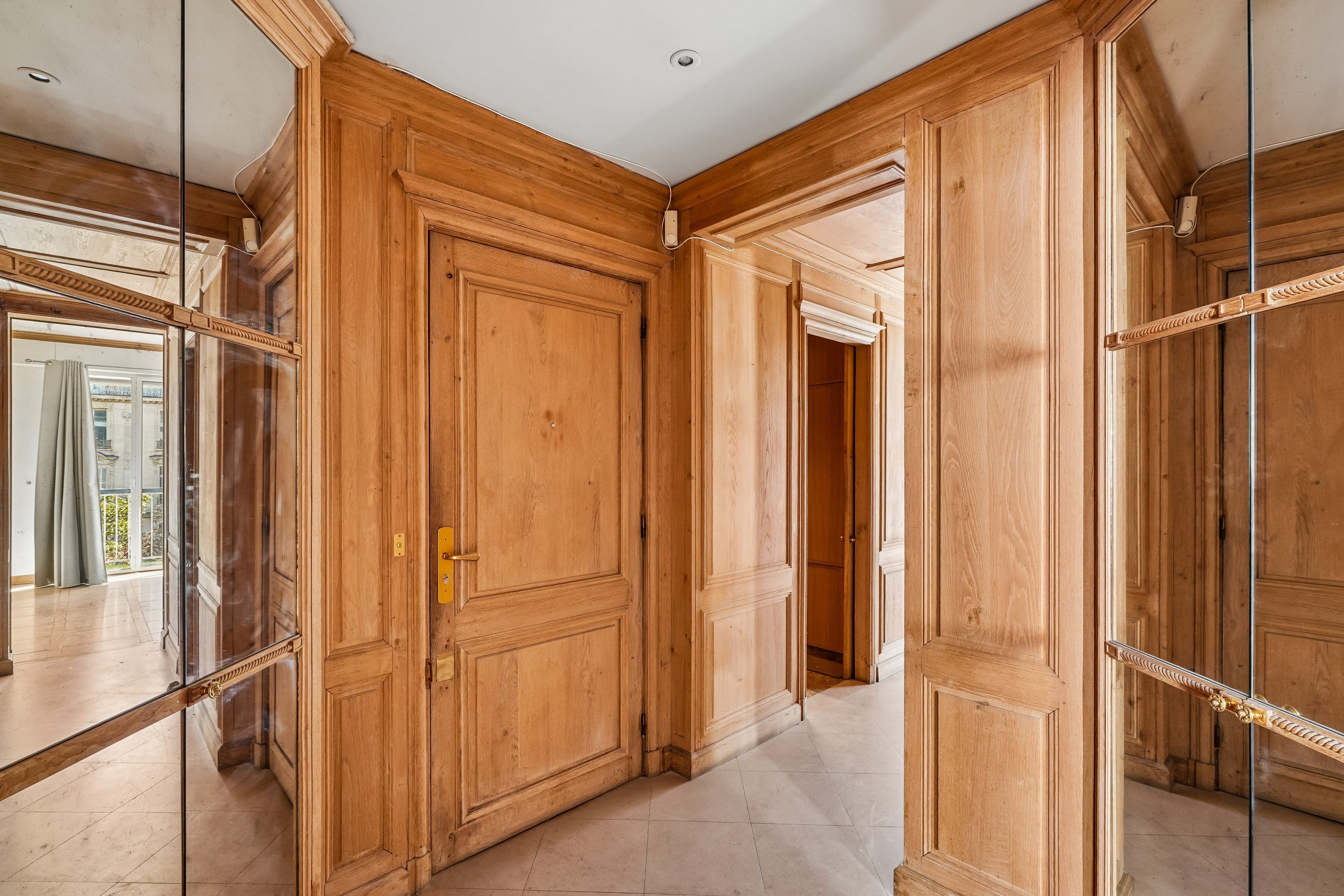  Avenue George V: 2 bedroom apartment to renovate - 物件實景
