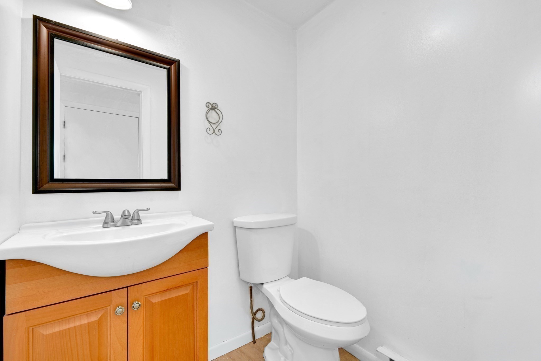 Lynn, Massachusetts, 01905, United States, 4 Bedrooms Bedrooms, ,3 BathroomsBathrooms,Residential,For Sale,1979746