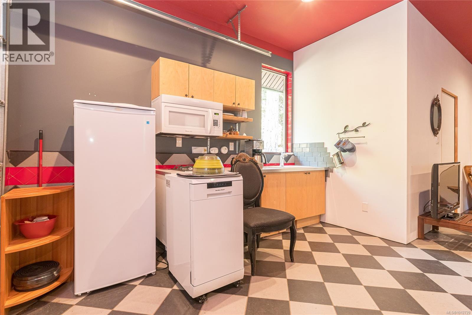 COBBLE HILL, British Columbia, V8H 0H2, CA, 3 Bedrooms Bedrooms, ,2 BathroomsBathrooms,Residential,For Sale,1951762