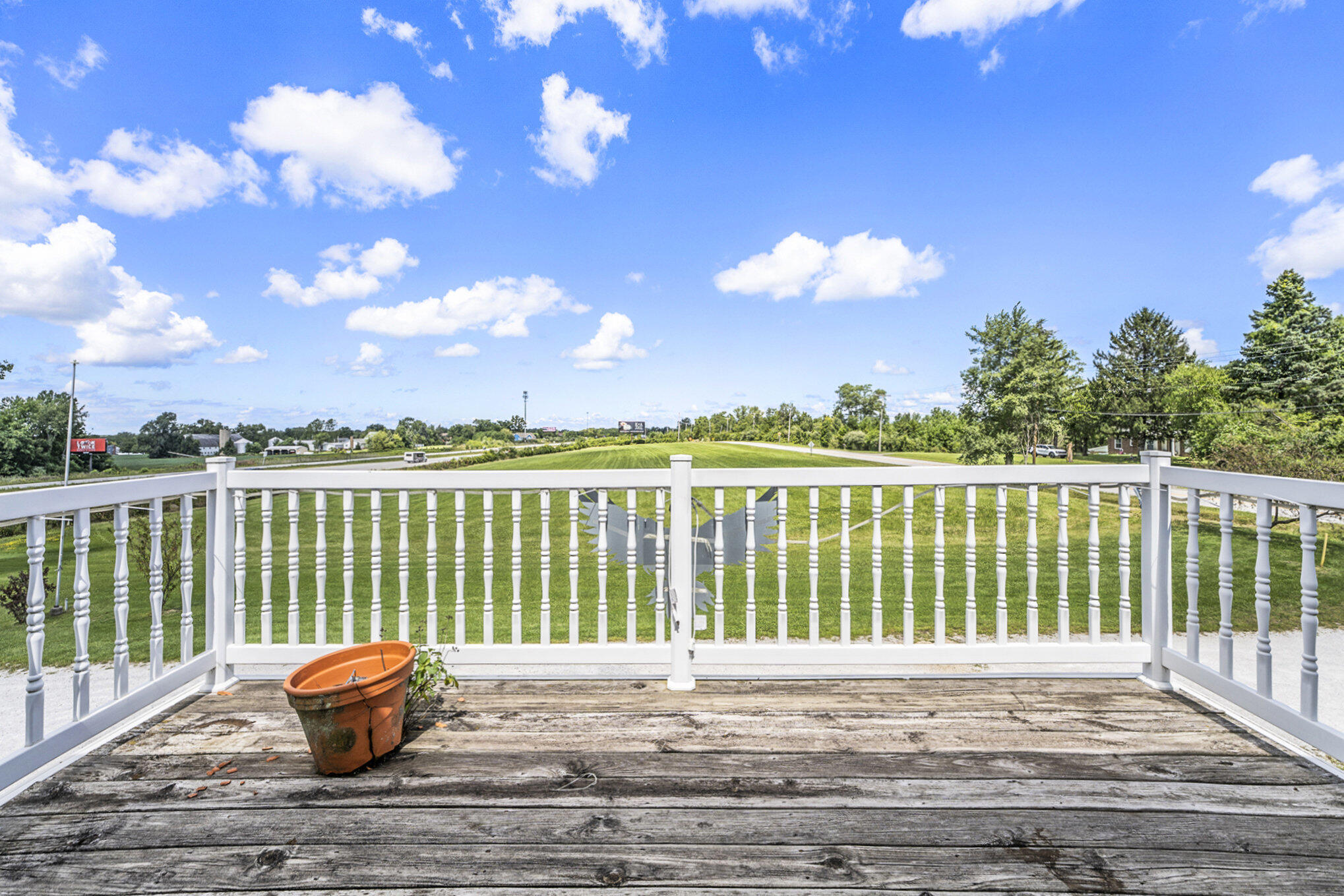 Chesterton, Indiana, 46304, United States, 5 Bedrooms Bedrooms, ,2 BathroomsBathrooms,Residential,For Sale,1973934