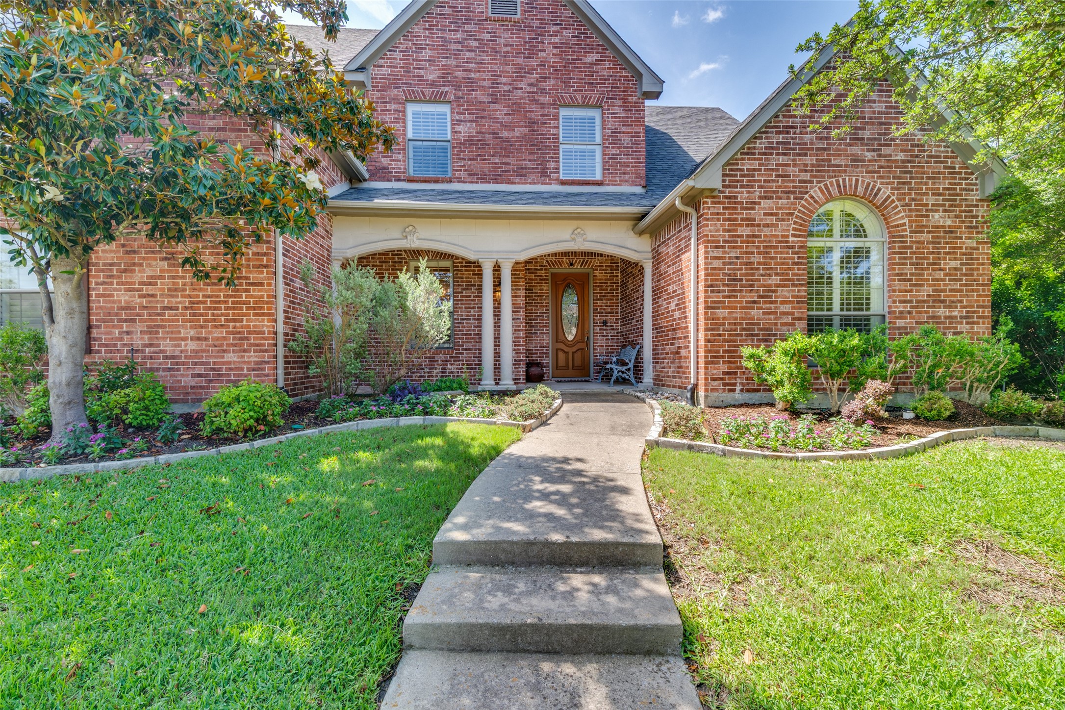 Heath, Texas, 75032, United States, 5 Bedrooms Bedrooms, ,4 BathroomsBathrooms,Residential,For Sale,1847303