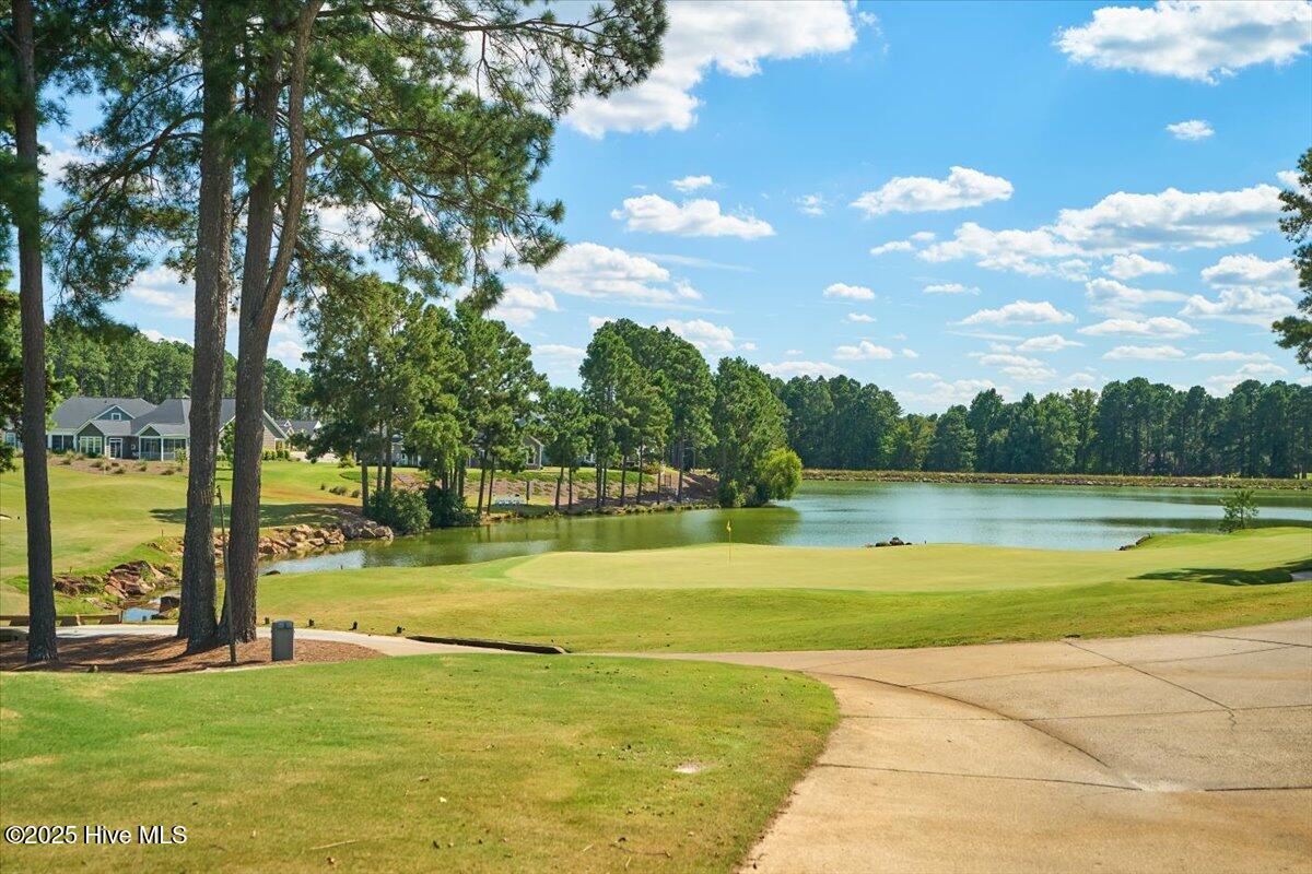 Southern Pines, North Carolina, 28387, United States, 3 Bedrooms Bedrooms, ,3 BathroomsBathrooms,Residential,For Sale,1933285