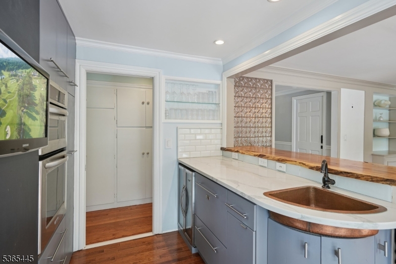 Kinnelon Boro, New Jersey, 07405-2443, United States, 4 Bedrooms Bedrooms, ,3 BathroomsBathrooms,Residential,For Sale,1861963