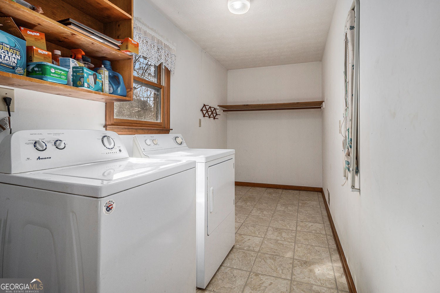 Hampton, Georgia, 30228, United States, 3 Bedrooms Bedrooms, ,2 BathroomsBathrooms,Residential,For Sale,1858879