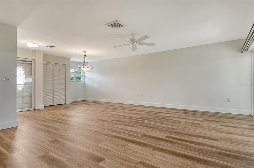 Sarasota, Florida, 34242, United States, 2 Bedrooms Bedrooms, ,2 BathroomsBathrooms,Residential,For Sale,1926172