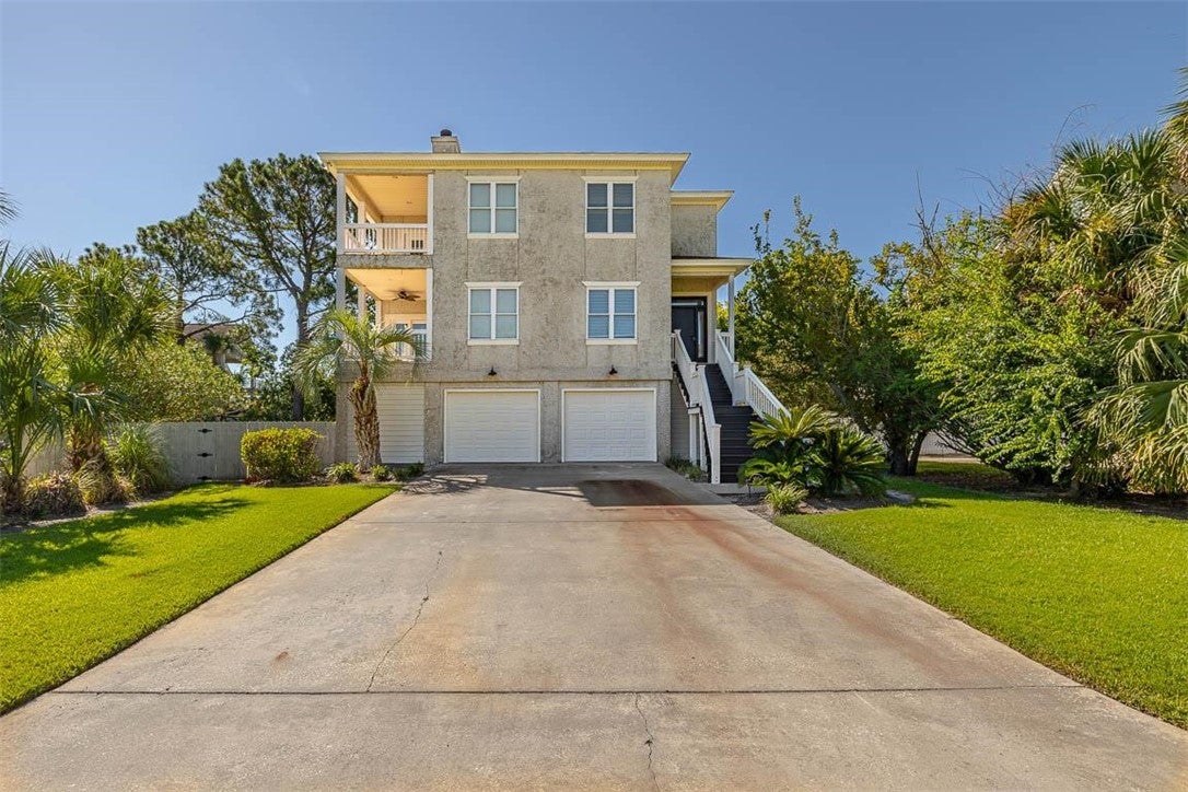 Brunswick, Georgia, 31520, United States, 3 Bedrooms Bedrooms, ,3 BathroomsBathrooms,Residential,For Sale,1895763