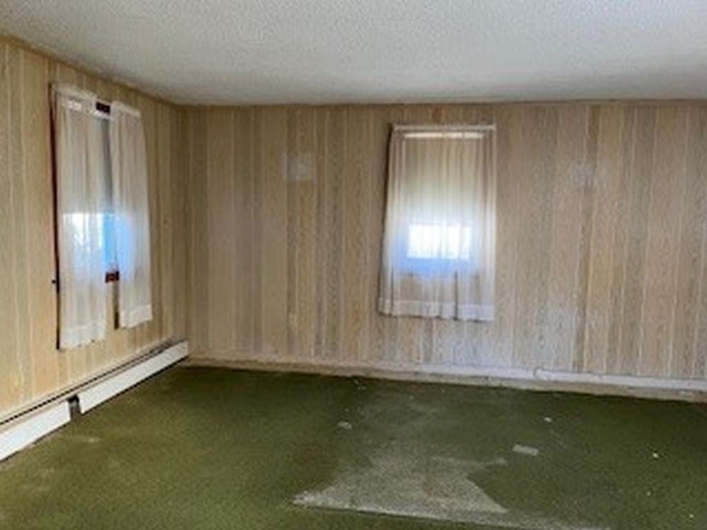 Portsmouth, New Hampshire, 03901, United States, 3 Bedrooms Bedrooms, ,1 BathroomBathrooms,Residential,For Sale,2005632