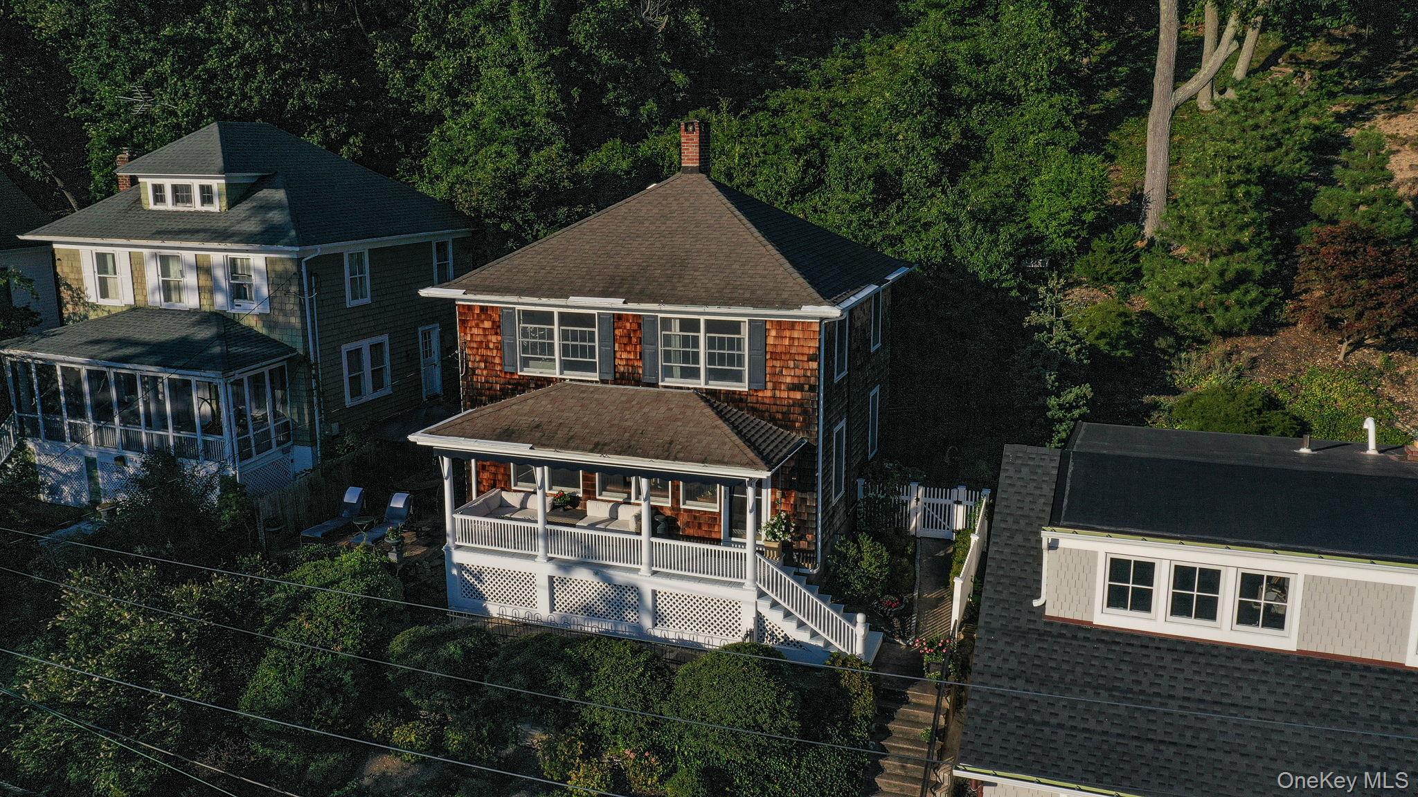 Northport, New York, 11768, United States, 3 Bedrooms Bedrooms, ,2 BathroomsBathrooms,Residential,For Sale,1925556