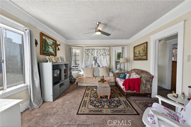 Los Angeles, California, 90003, United States, ,Residential,For Sale,1977339