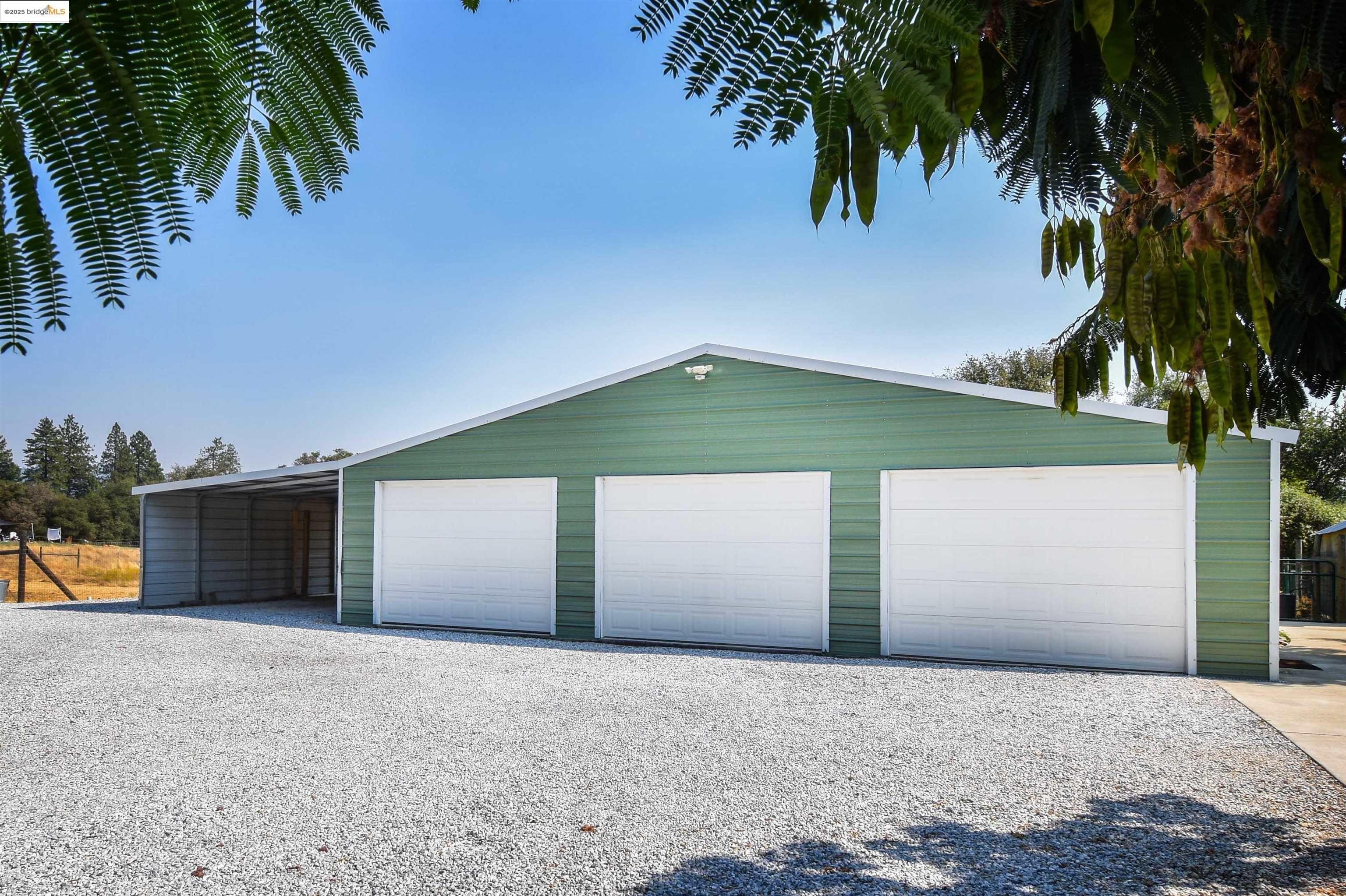 Columbia, California, 95310, United States, 3 Bedrooms Bedrooms, ,2 BathroomsBathrooms,Residential,For Sale,1941658