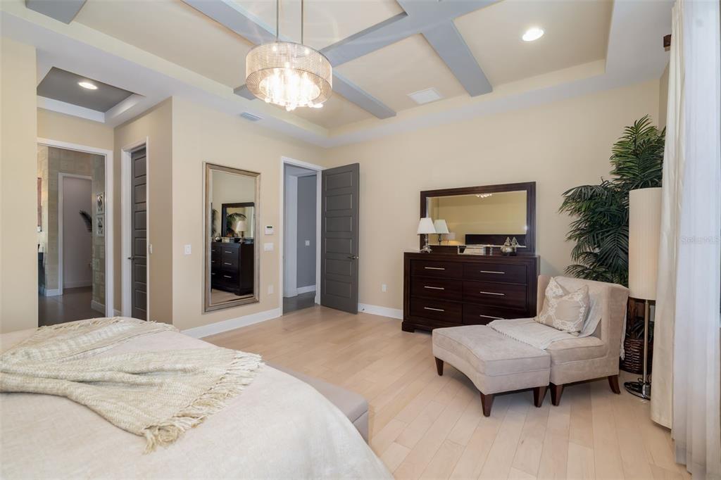 Bradenton, Florida, 34212, United States, 4 Bedrooms Bedrooms, ,5 BathroomsBathrooms,Residential,For Sale,1856587