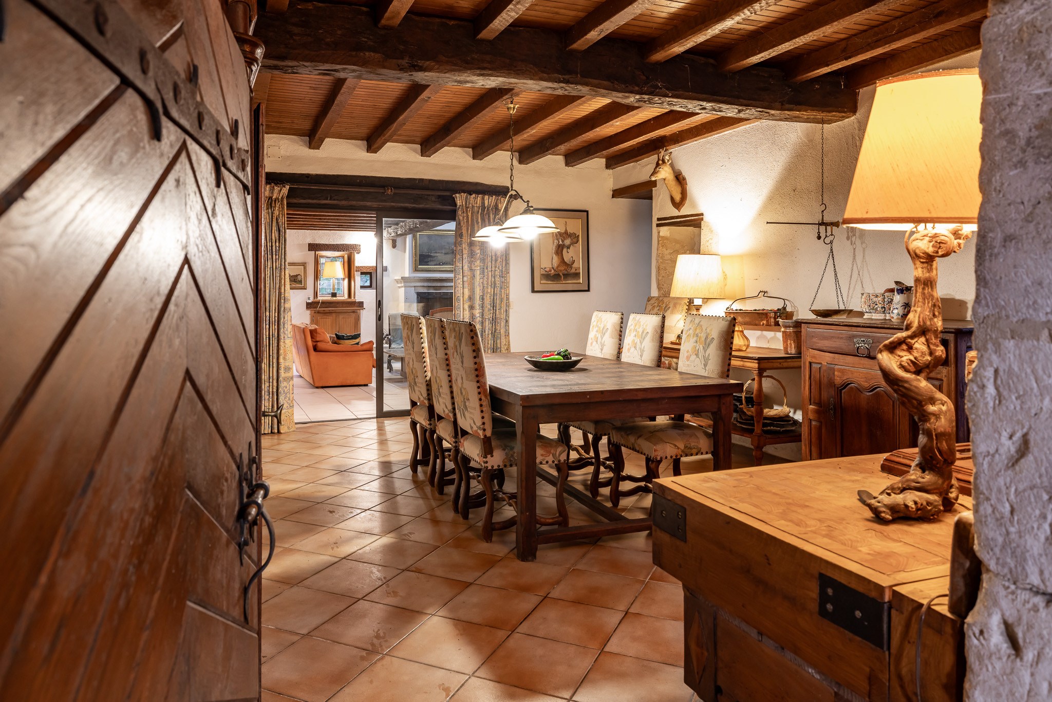  Property of 700m² with swimming pool, tennis court, ponds over more than 40 hec… - 物件實景