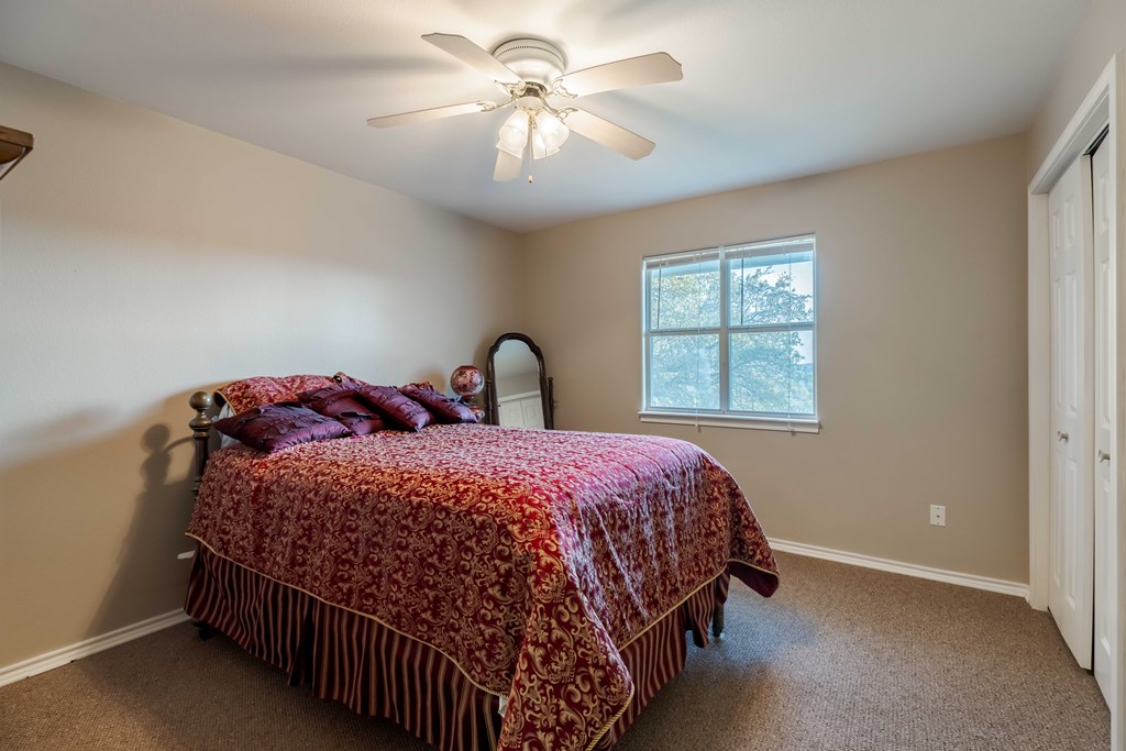 Kerrville, Texas, 78028, United States, 4 Bedrooms Bedrooms, ,4 BathroomsBathrooms,Residential,For Sale,1921517