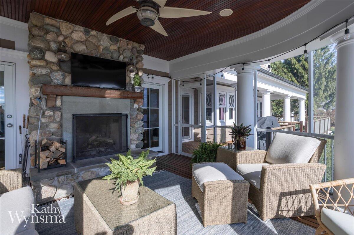 East Grand Rapids, Michigan, 49506, United States, 5 Bedrooms Bedrooms, ,5 BathroomsBathrooms,Residential,For Sale,1933647