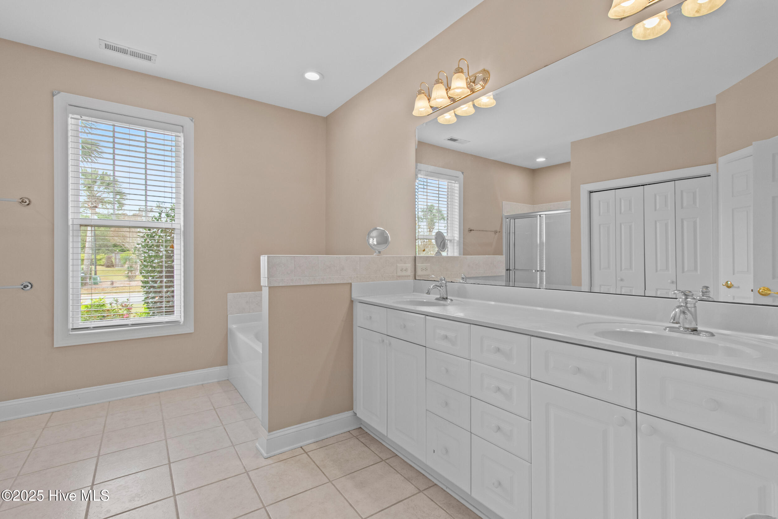 Leland, North Carolina, 28451, United States, 3 Bedrooms Bedrooms, ,2 BathroomsBathrooms,Residential,For Sale,1991325