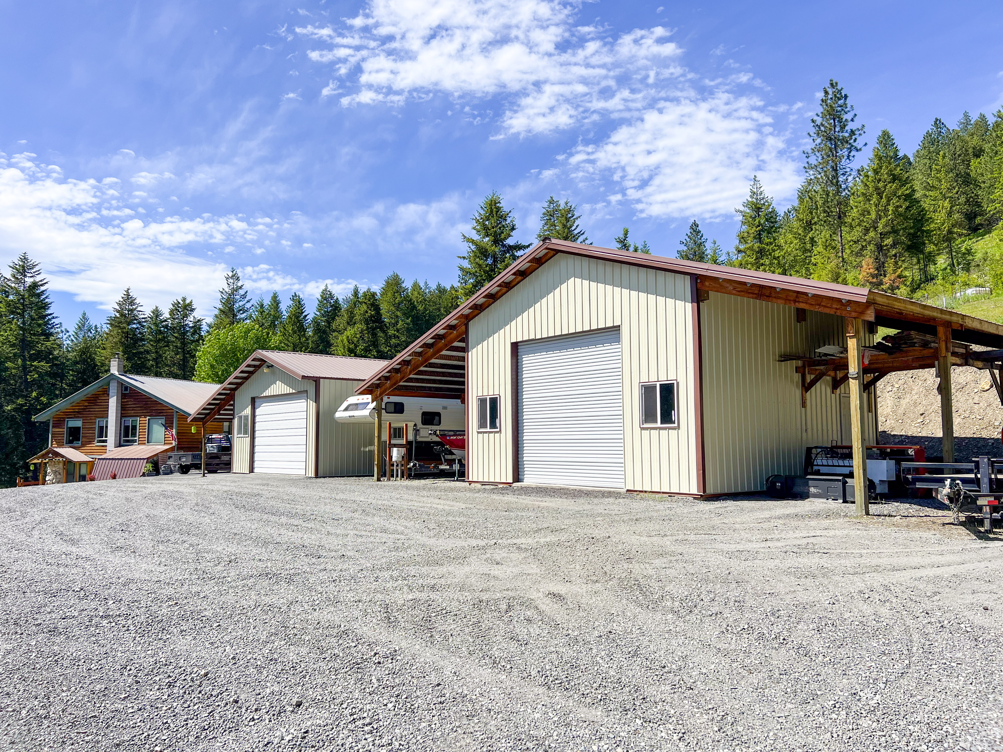 Colville, Washington, 99114, United States, 2 Bedrooms Bedrooms, ,2 BathroomsBathrooms,Residential,For Sale,1928739