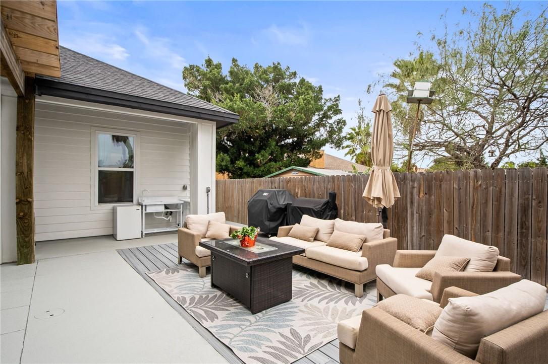 Corpus Christi, Texas, 78418, United States, 4 Bedrooms Bedrooms, ,3 BathroomsBathrooms,Residential,For Sale,1778895