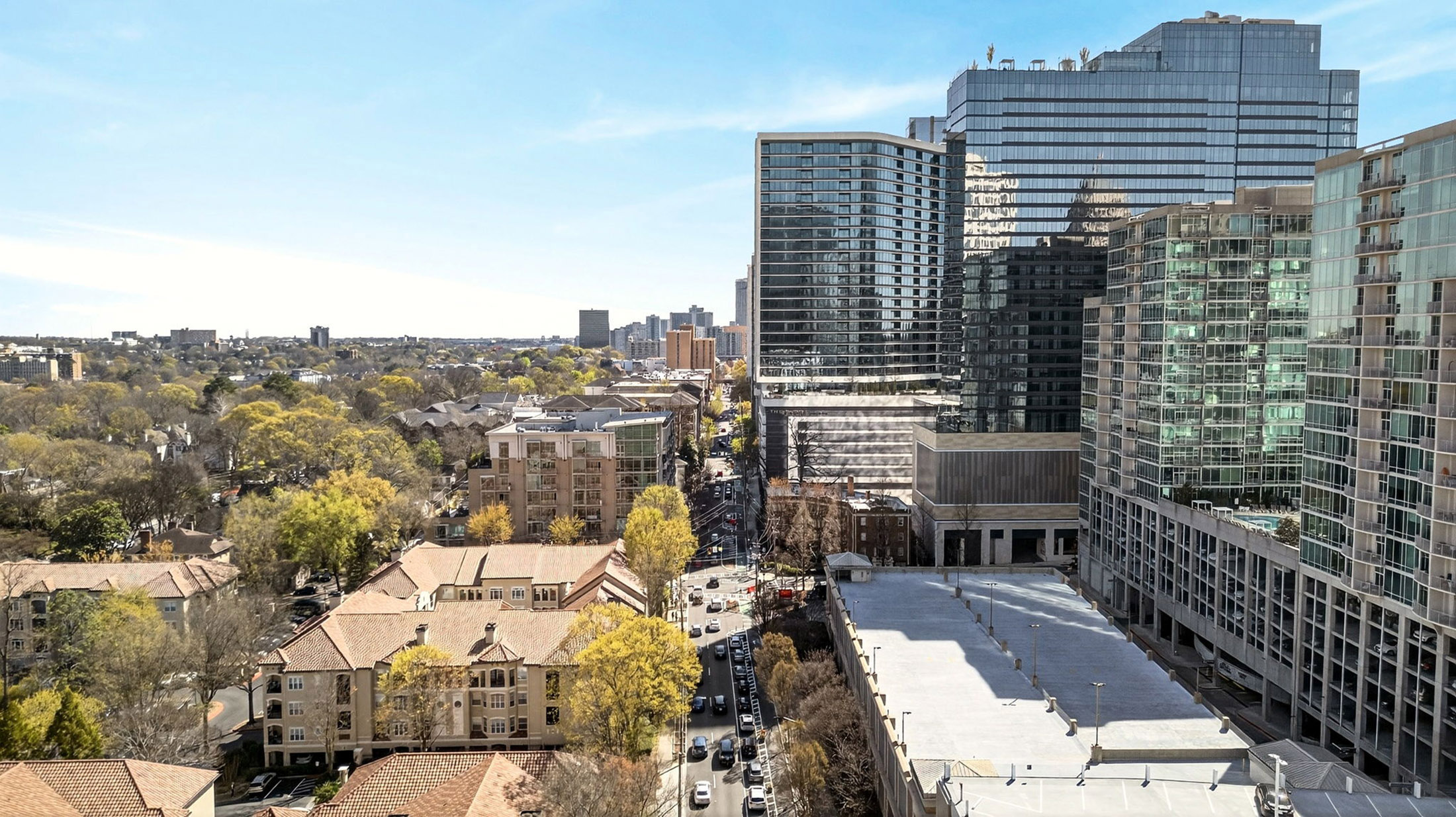  Light-filled Condo Perched Above Peachtree Street in Midtown - 物件實景