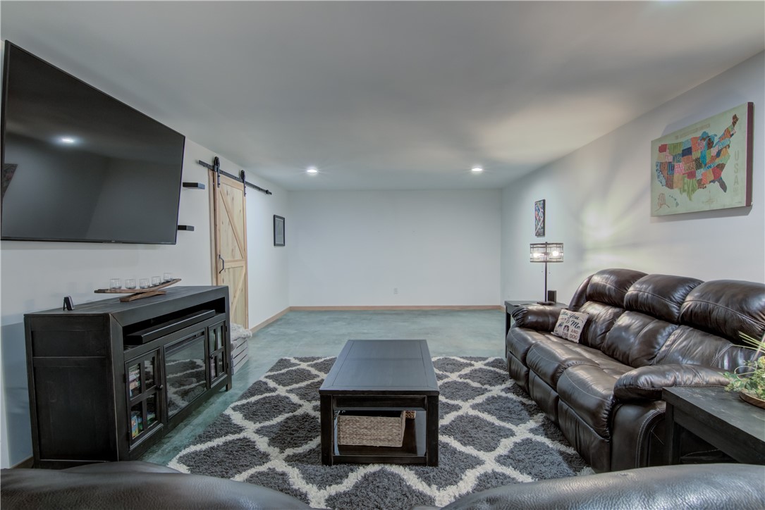 Cadott, Wisconsin, 54727, United States, 4 Bedrooms Bedrooms, ,2 BathroomsBathrooms,Residential,For Sale,1961468