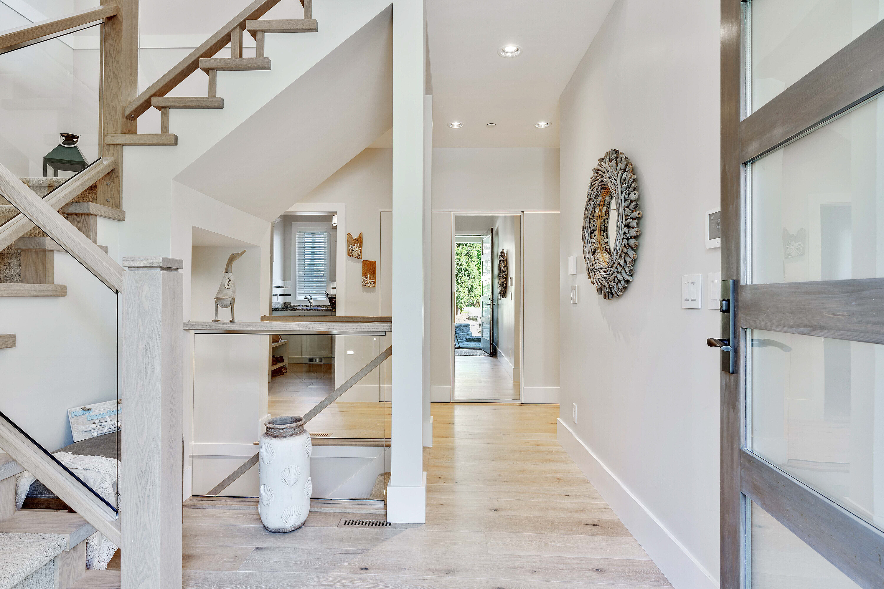  Bespoke Luxury in White Rock - 物件實景