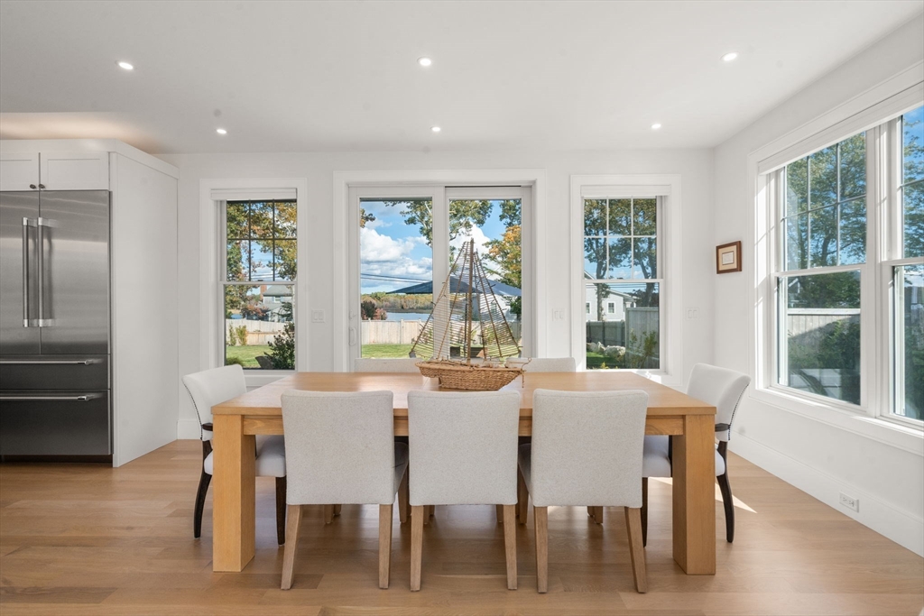 Marion, Massachusetts, 02738, United States, 3 Bedrooms Bedrooms, ,5 BathroomsBathrooms,Residential,For Sale,1987501