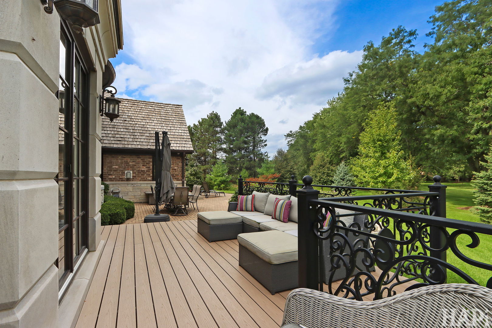 South Barrington, Illinois, 60010, United States, 5 Bedrooms Bedrooms, ,6 BathroomsBathrooms,Residential,For Sale,1947968
