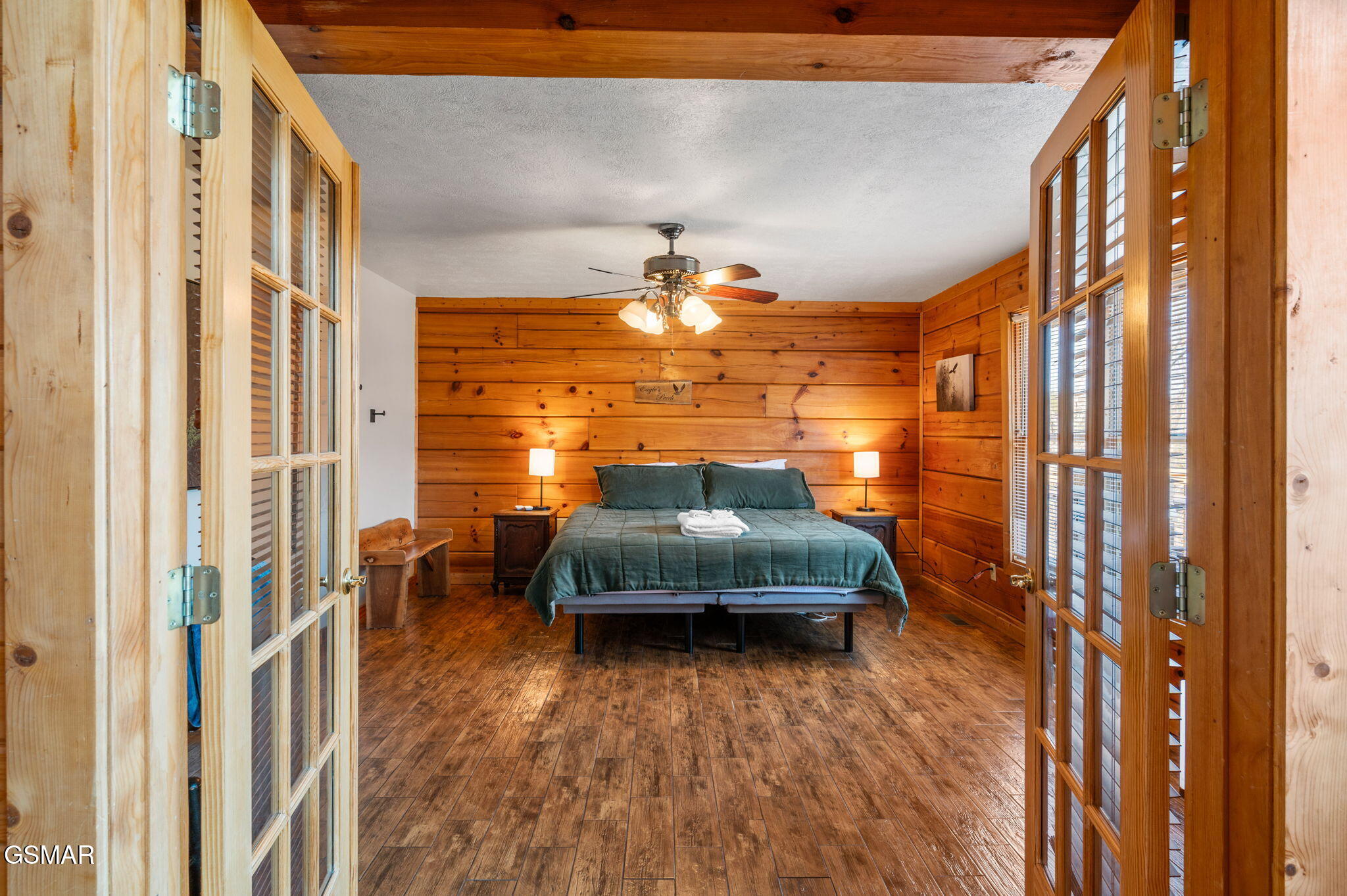 Gatlinburg, Tennessee, 37738, United States, 3 Bedrooms Bedrooms, ,3 BathroomsBathrooms,Residential,For Sale,1977733